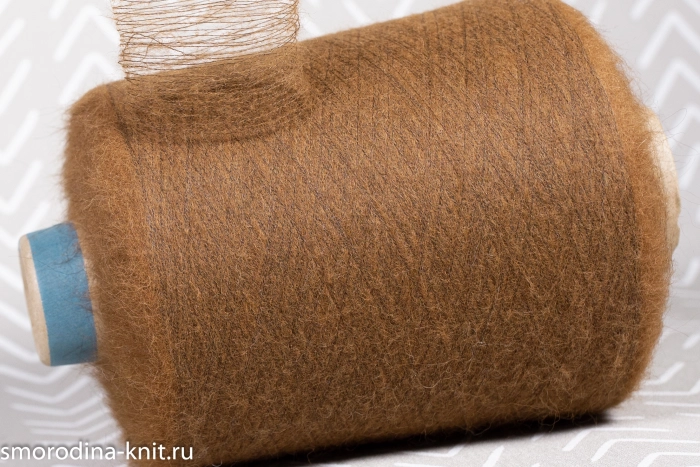 Альпака, art. PERUVIAN FINE, Италия, Manifattura Sesia (сток BOTTEGA VENETA), Состав: 72% беби альпака, 28% полиамид, Метраж: 3000м/100гр., Цвет: 7521 DATTERO финик