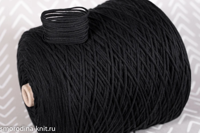 Хлопок, art. TWINE, Италия, E.Miroglio, Состав: 64% хлопок (наружный шнурок), 36% полиакрил (внутренний наполнитель), Метраж: 180м/100г., Цвет: 099 космический ноктюрн (чёрный)